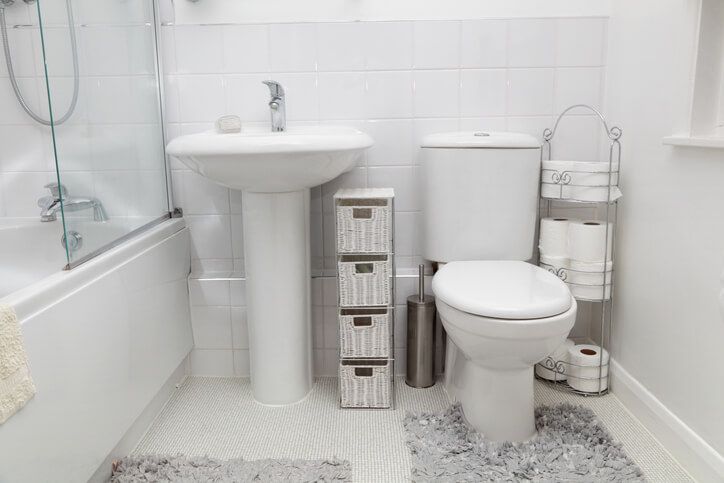 how to make a small half bathroom look bigger